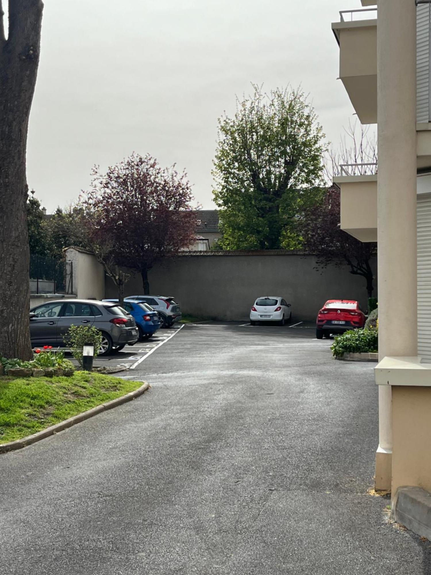 Julia Home, Madamedemconciergerie Reims Exterior foto